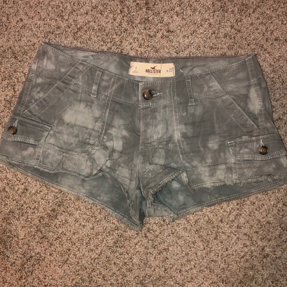 Army green shorts!